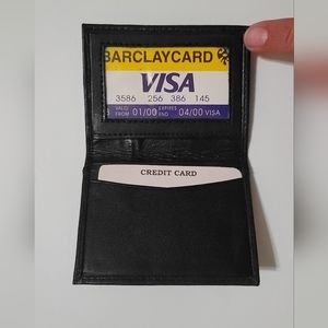 Foldable leather wallet